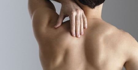 боль под левой лопаткой лечение