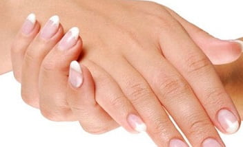 почему немеют руки